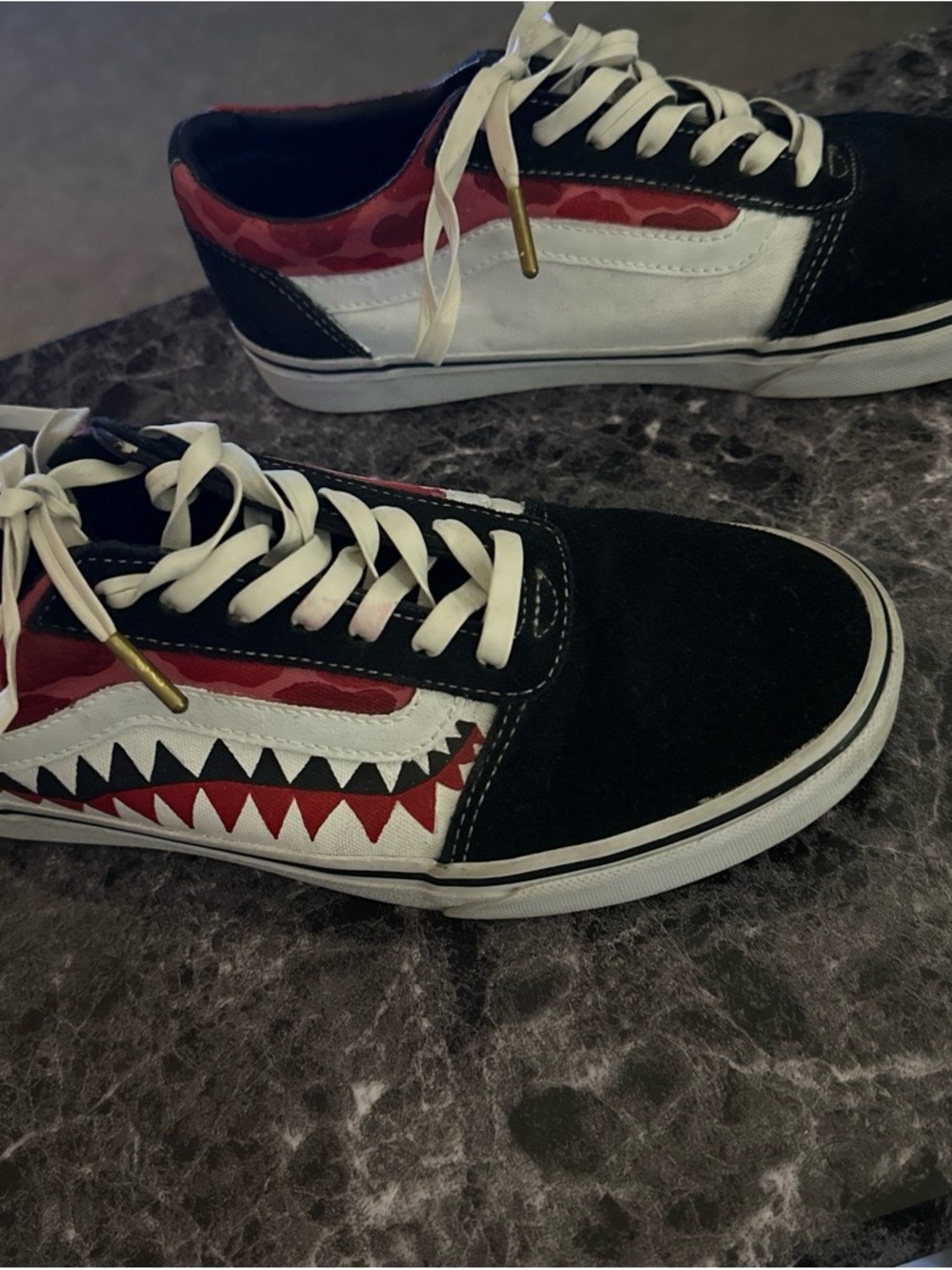 Custom Vans Black & Red Low-Top Skate Sneakers with Shark Tooth Graphic - Picture 2 of 4